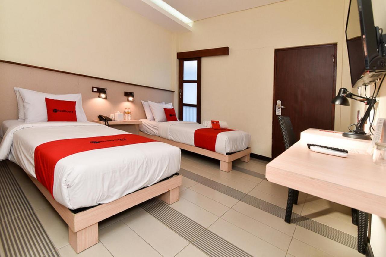 Reddoorz Near Legian Street Hotel Eksteriør billede